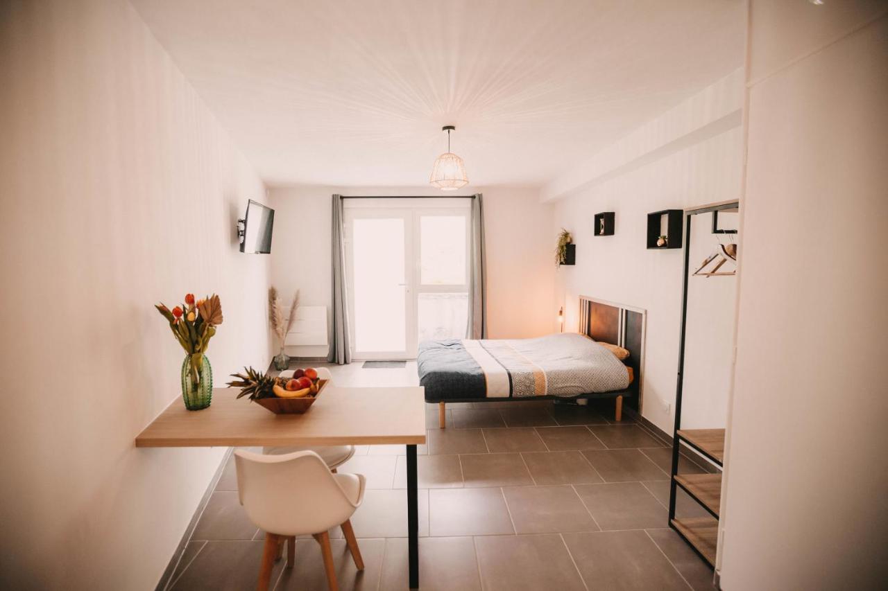 Franc-Bisontin - Unique ! 4 Logements Disponibles Besançon Exterior foto